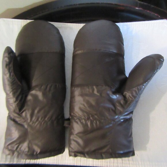 Nylon Material  Mitts - Picture 2 of 8